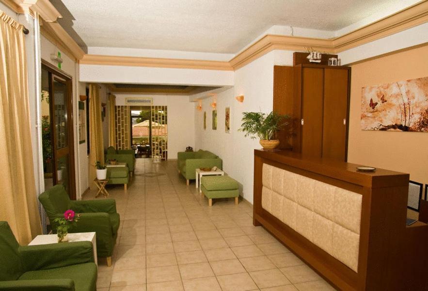 Hotel Afea Agia Marina  外观 照片